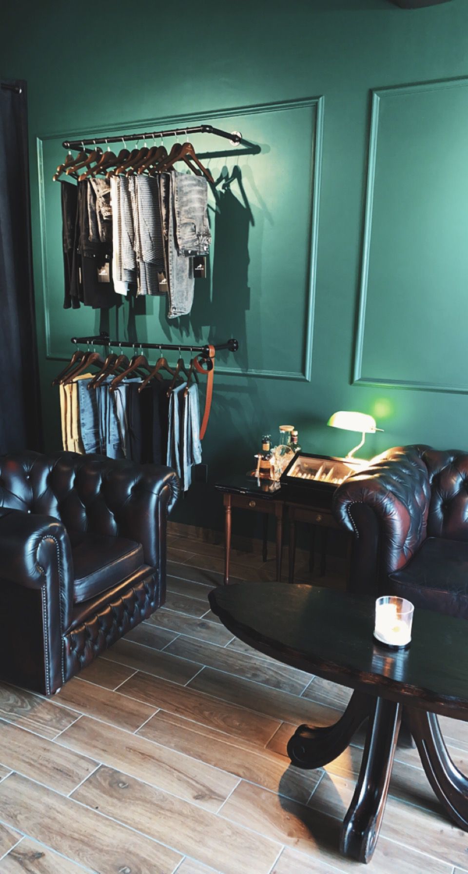 1BC9AB7C-E93B-44FE-BBBD-E25BBCE7395F